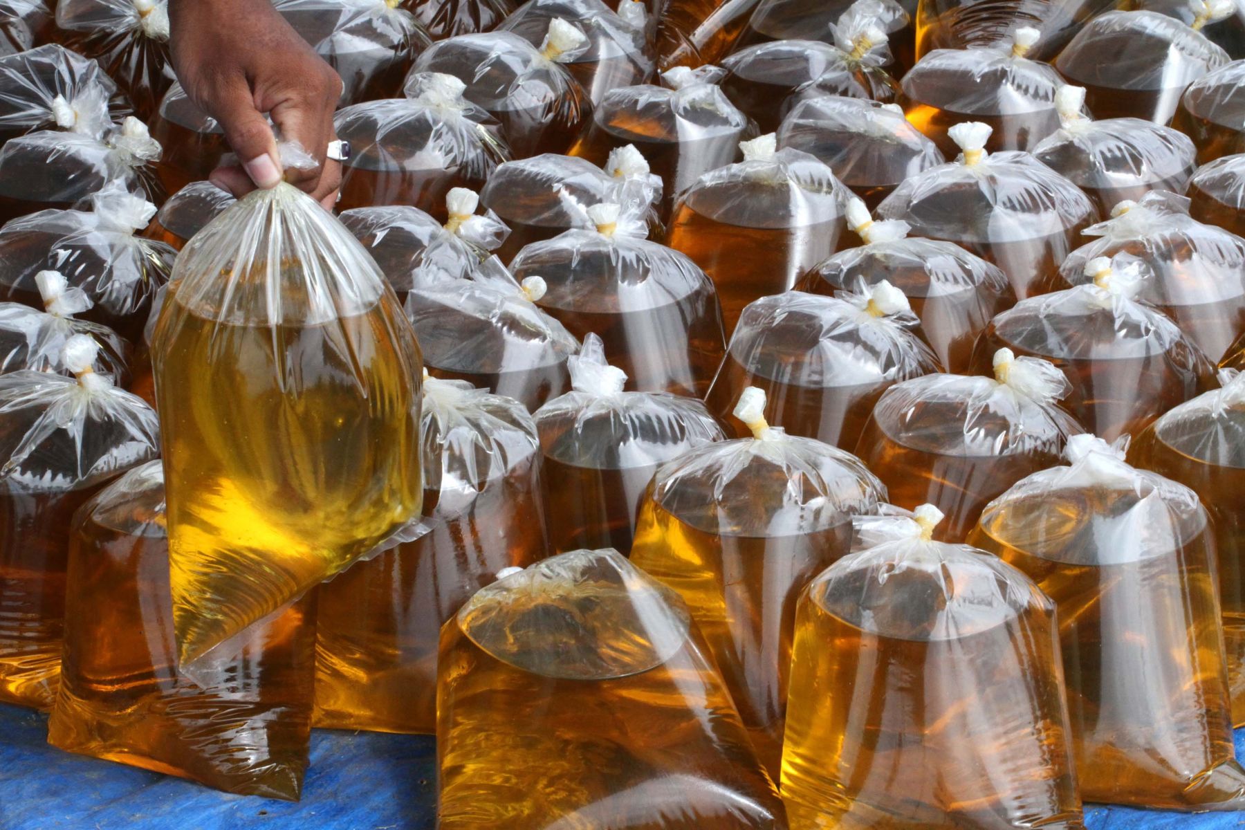Bakal Dilarang Beredar Pemerintah, Ini Bahaya Minyak Curah