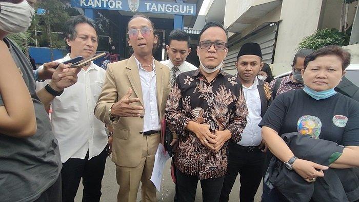 Relawan Jokowi Mania Polisikan Ubedillah Badrun yang Laporkan Gibran-Kaesang ke KPK