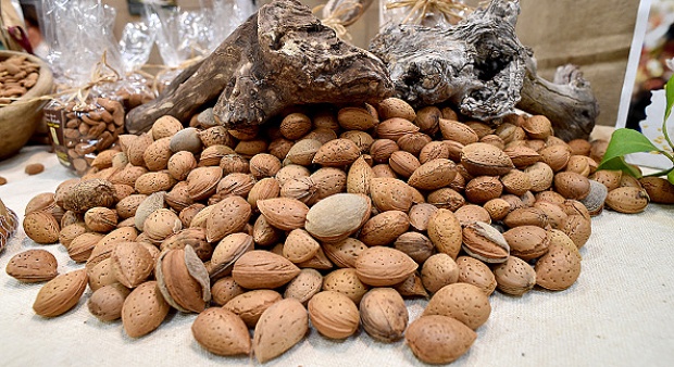 Konsumsi Makanan ini untuk Kesehatan Kulit