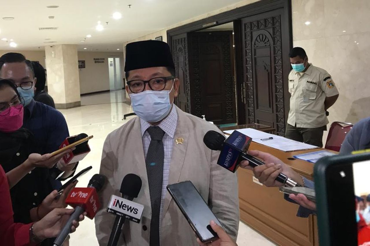 PDIP Sebut JIS Bukan Murni Keberhasilan Anies tapi Ada Andil Jokowi-Ahok