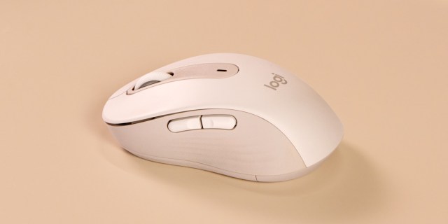 Logitech Signature M650, Dilengkapi SilentTouch