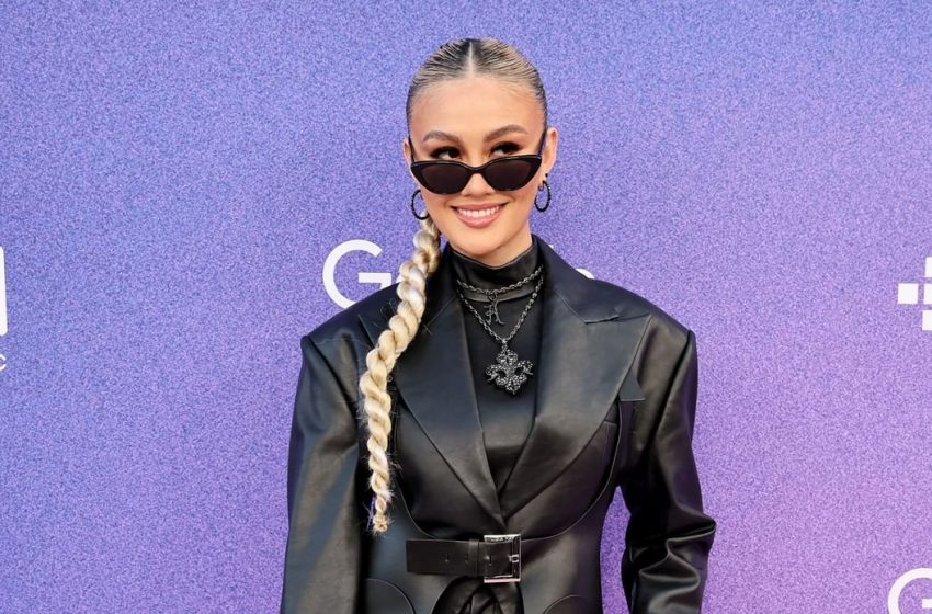 Agnez Mo Kenalkan Nasi Padang Saat Wawancara Eksklusif Grammy