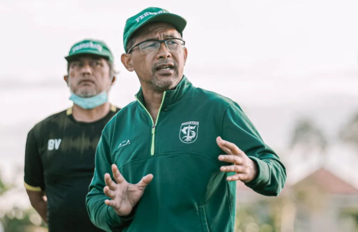 Kecewa dengan Wasit, Pelatih: Harusnya Persebaya 1000 Persen Dapat Penalti