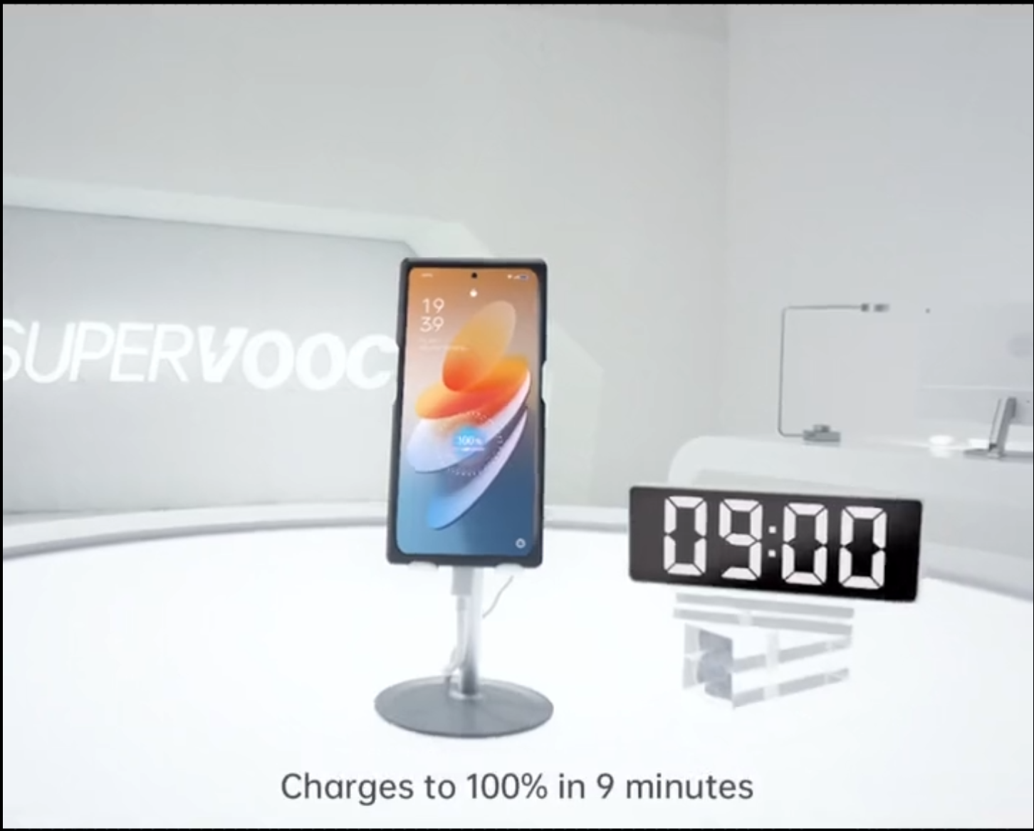 Oppo Demonstrasikan Isi Penuh Baterai HP Hanya 9 Menit