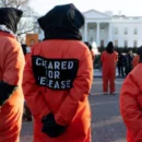 Sebuah Dokumen Ungkap CIA Siksa Tahanan sebagai Bahan Latihan