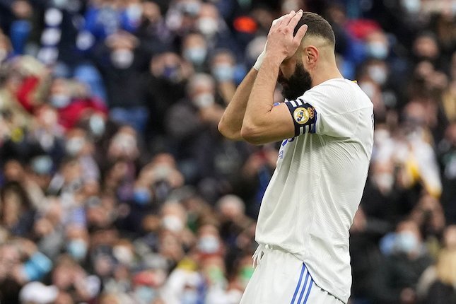 Benzema Dua Kali Gagal Penalti dalam Tujuh Menit