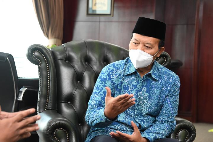 Ditanya Koalisi dan Capres PKS 2024, HNW Kutip Jokowi: Ojo Kesusu!