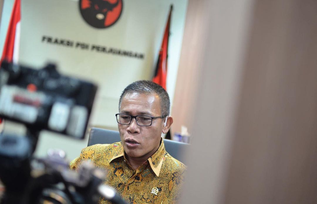 PDIP Bilang Begini Usai Muncul Sinyal Dukungan Jokowi ke Ganjar