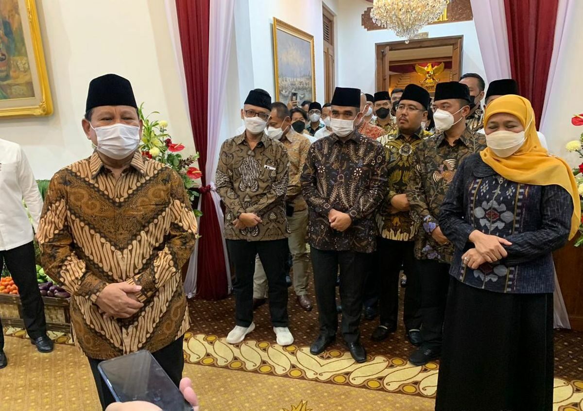 Tak Hanya Temui Ulama Jatim, Prabowo Juga Sambangi Khofifah