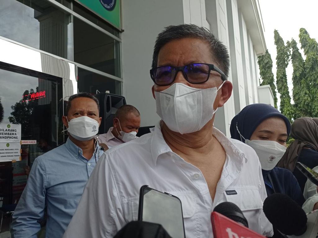 Rocky Gerung Puji Jokowi Jenius: Masukkan Zulhas ke Istana, Tutup Peluang Anies Diusung PAN