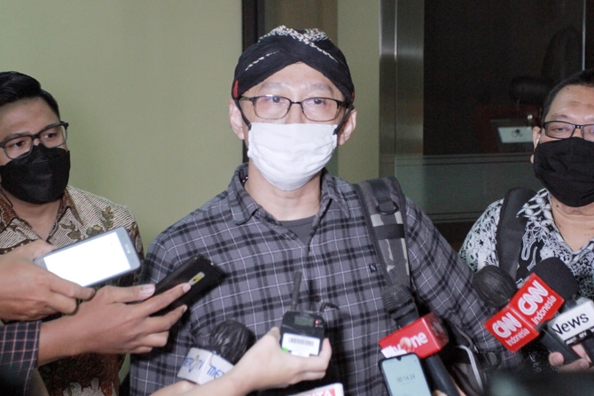 Abu Janda Buka Suara Soal Aksinya Unggah Video Editan Anies Bicara ACT