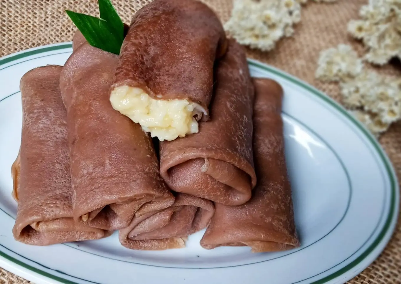 Resep Dadar Gulung Cokelat Isi Vla ala Devina Hermawan