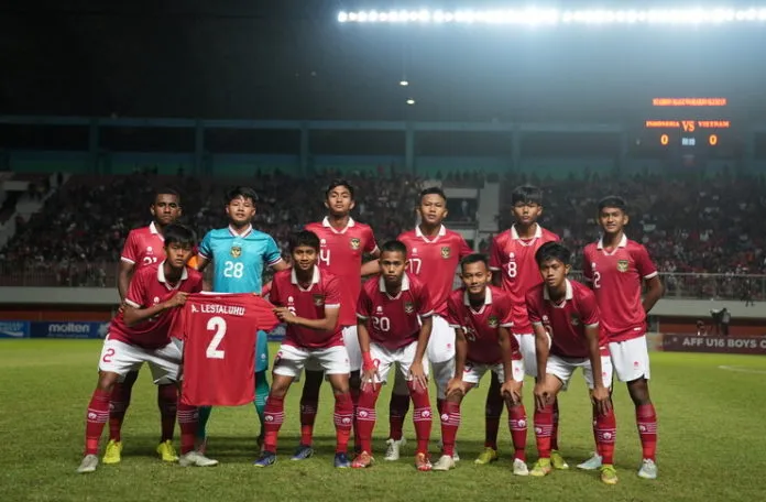 Timnas U-16 Ungkap Alasan Selalu Bawa Jersey Mendiang Alfin Lestaluhu