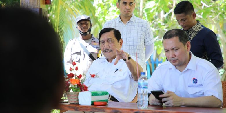 Luhut Beberkan Cara ‘Kampungan’ Jokowi Hingga Sukses Redam Inflasi