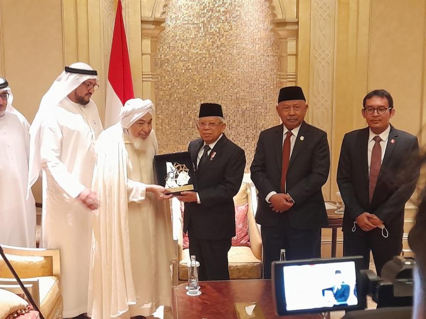 Jokowi Dapat Penghargaan Internasional dari Forum Perdamaian Abu Dhabi