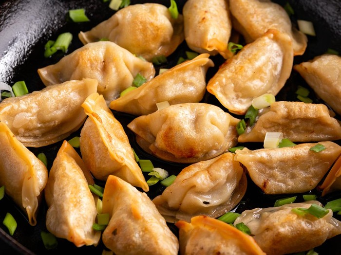 Resep Gyoza Goreng dengan Saus Keju
