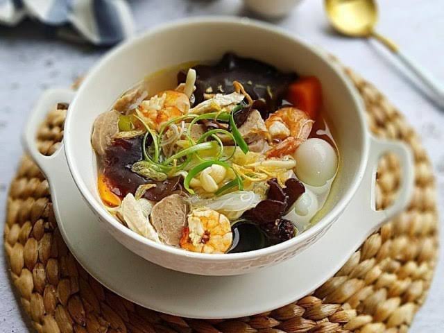 Resep Sup Kimlo, Cocok Dimakan Saat Pilek