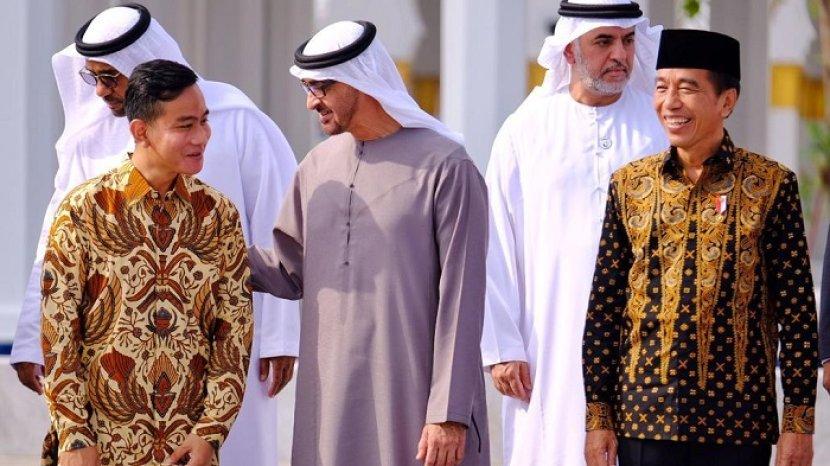 Terbang ke UEA, Gibran Jemput Dana Hibah Ratusan Miliar dari MBZ