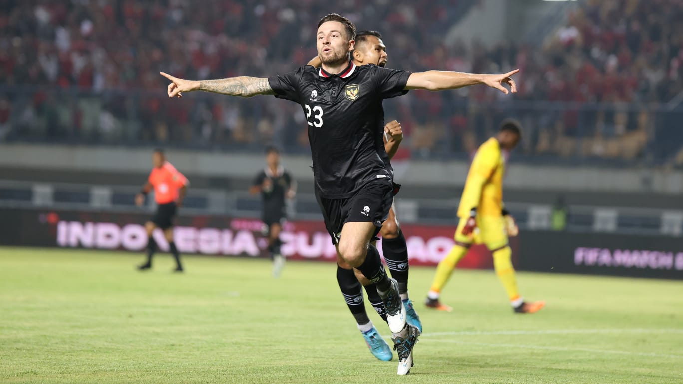 Marc Klok Sebut Rumput Stadion Vietnam Buruk