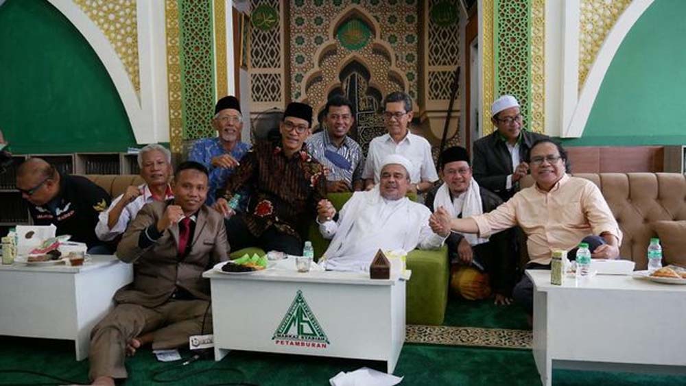 Rizal Ramli-Refly Harun Ngumpul Bareng Rizieq Shihab di Petamburan, Ada Apa?