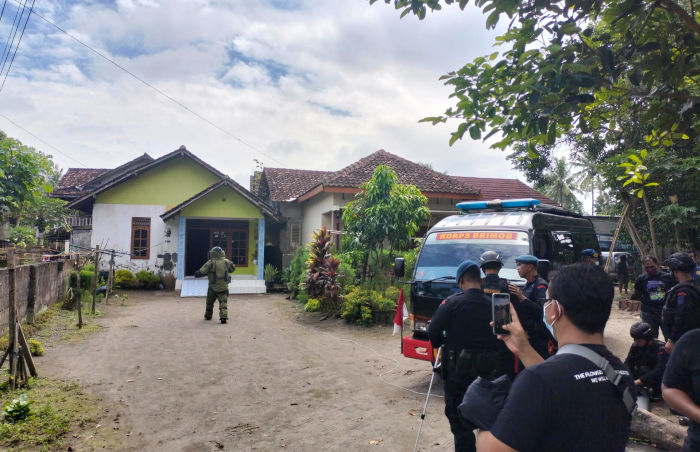 Polisi Tangkap Simpatisan ISIS Usai Temuan Dua Bom Rakitan di Sleman