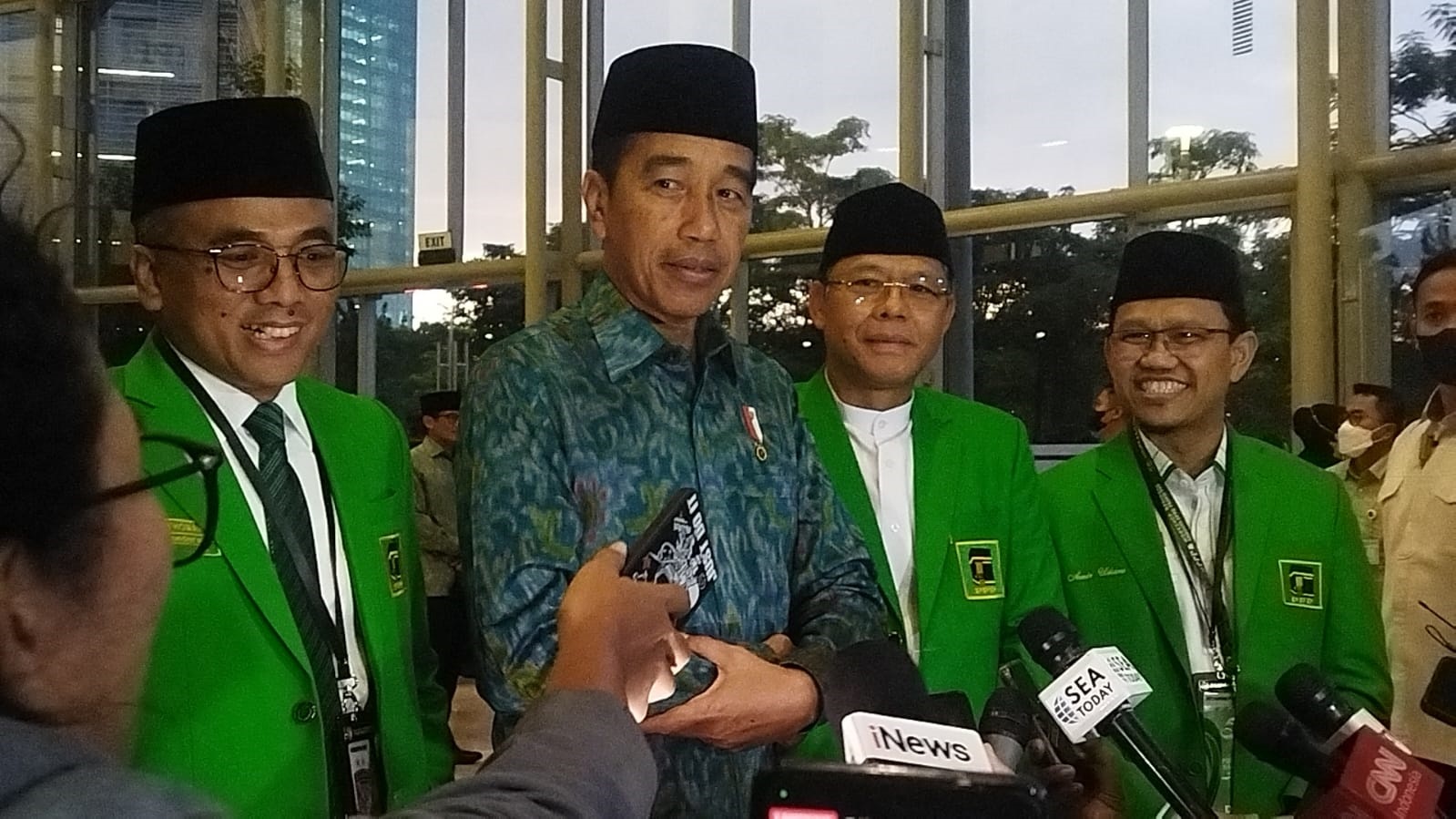 Ada 2 Menterinya Rangkap Jabatan di PSSI, Begini Kata Jokowi