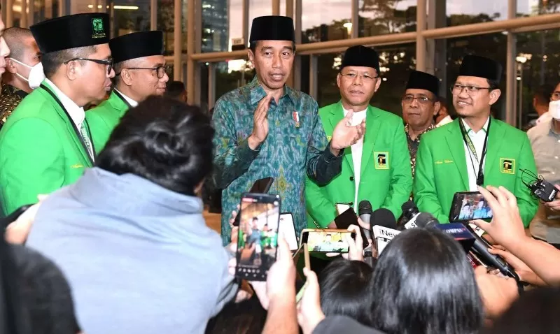 Restu Jokowi untuk Capres-Cawapres 2024: Bawa Berkah atau Bikin Kalah?
