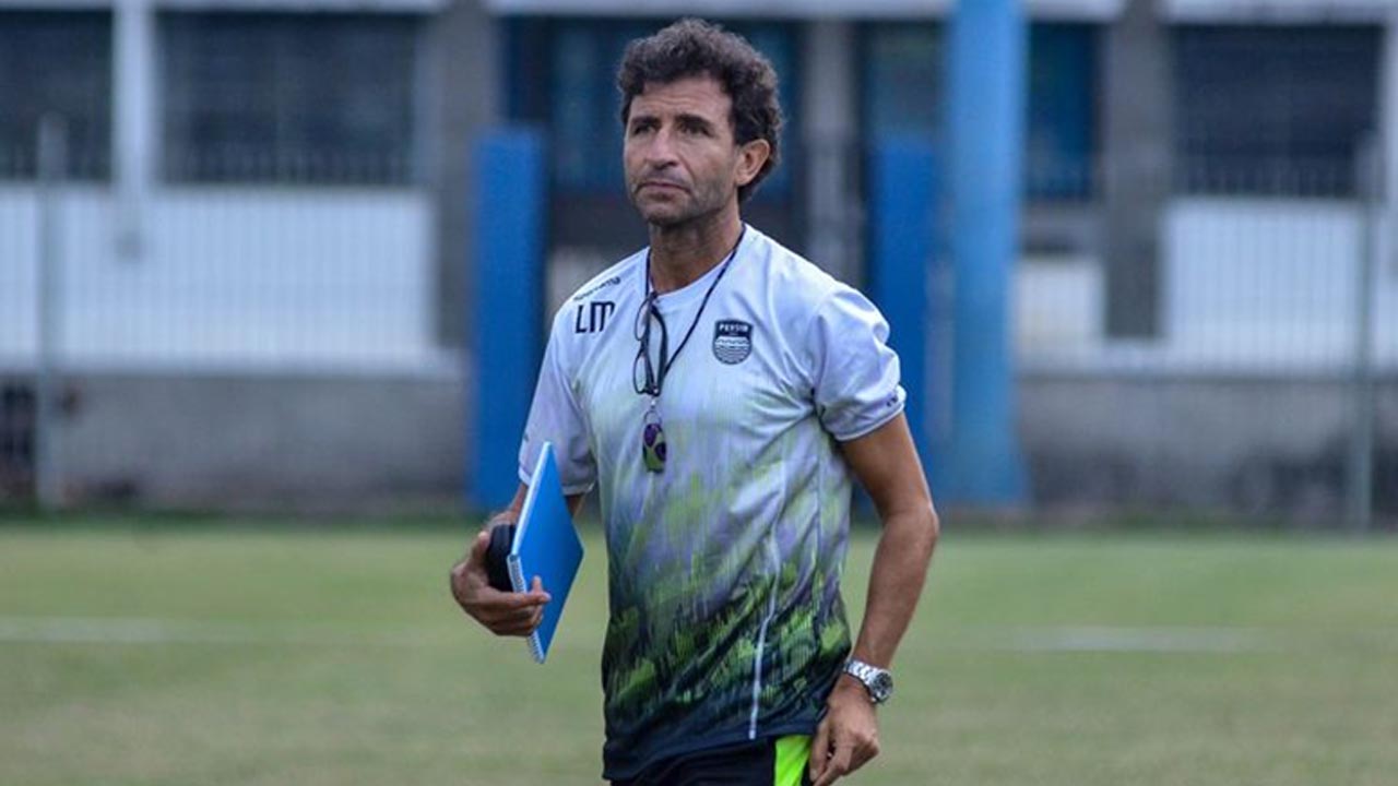 Persib Bandung Pecahkan Rekor di Liga 1, Ini Pesan Penting Luis Milla