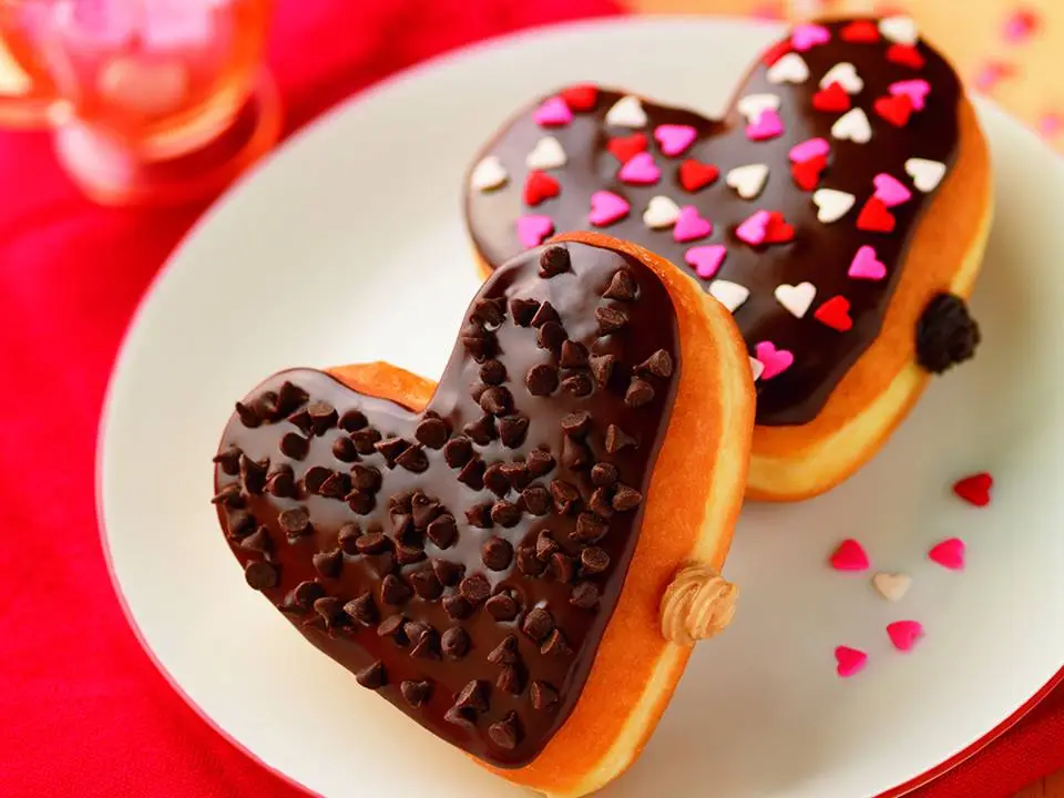 Resep Donat Valentine, Bentuk Hati dan Topping Cokelat