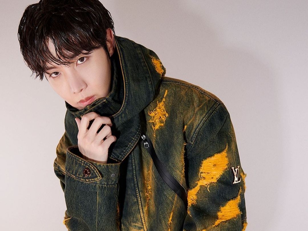 Jelang Wamil, J-Hope BTS Rilis Lagu Solo ‘On the Street'