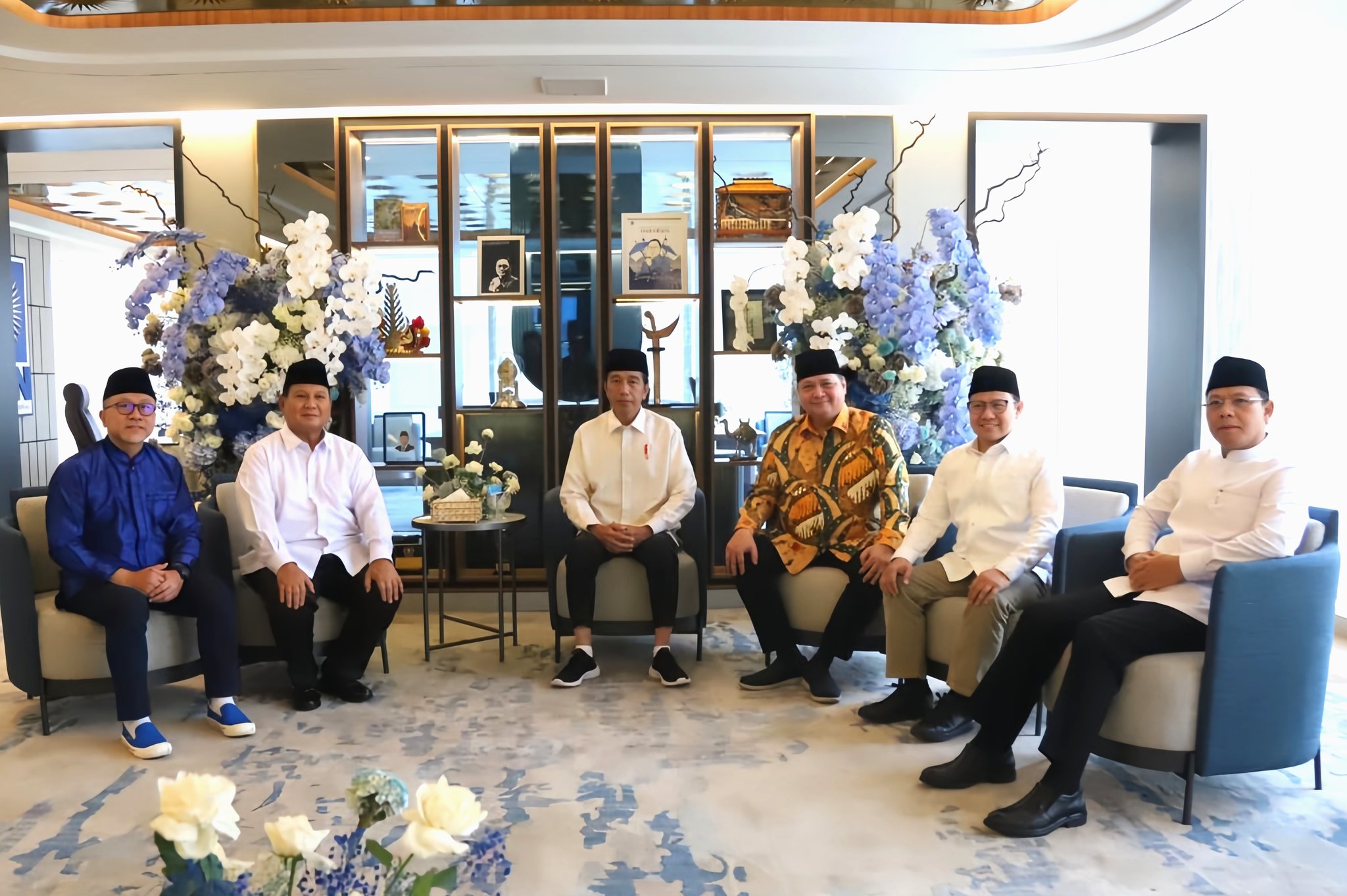 Pertemuan Tertutup Jokowi-KIB-KKIR Siapkan Koalisi Besar, Untuk Lawan Anies?