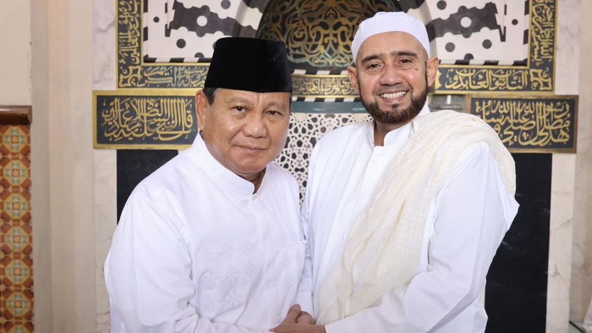 Silaturahmi ke Habib Syech di Solo, Prabowo Dapat Pesan Penting