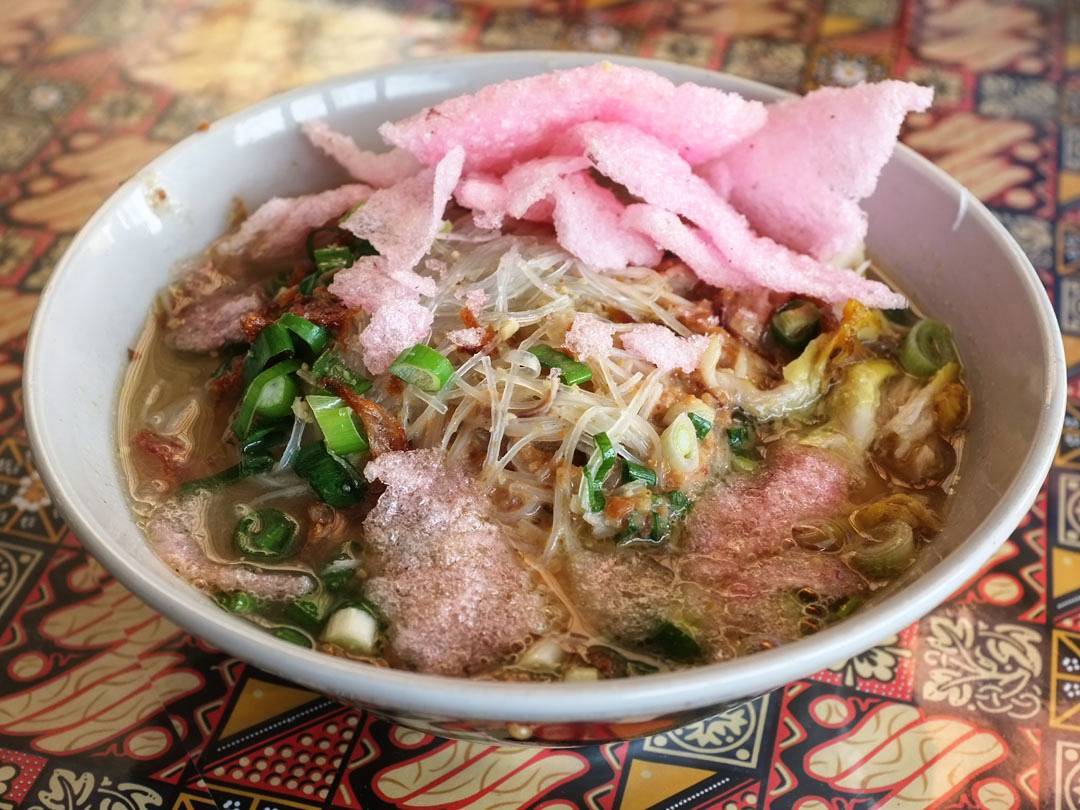 Resep Soto Ayam Sokaraja, Pakai Sambal Kacang dan Ketupat