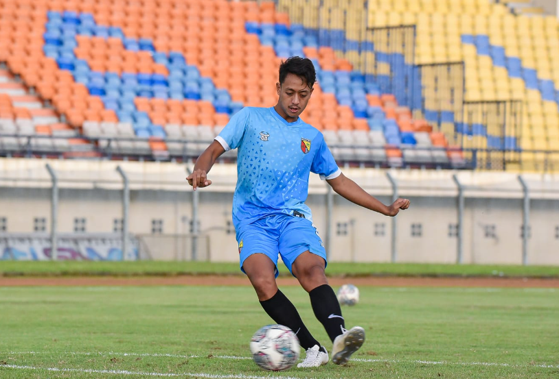 Sabet Medali Emas SEA Games, Bek Timnas Indonesia U-22 Cium Kaki Orang Tua