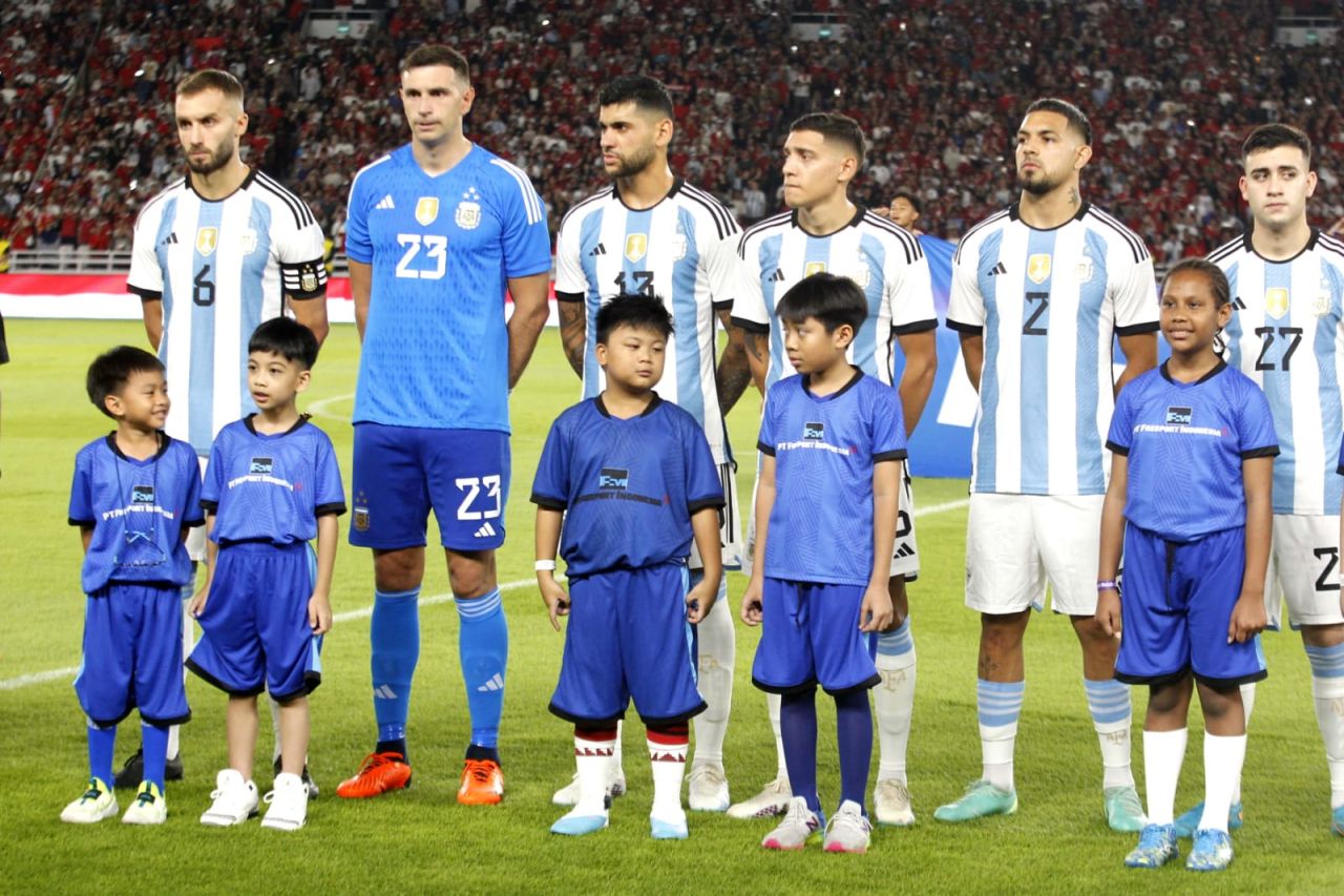 Jan Ethes Jadi Pendamping Emiliano Martinez dalam Laga Indonesia vs Argentina