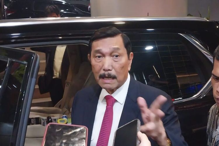 Lagi-lagi Jokowi Tunjuk Luhut Pimpin Penanganan Polusi Udara Jakarta