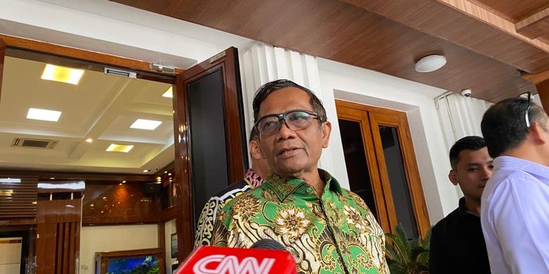 Mahfud MD Ungkap Jokowi Tak Bakal Polisikan Rocky Gerung