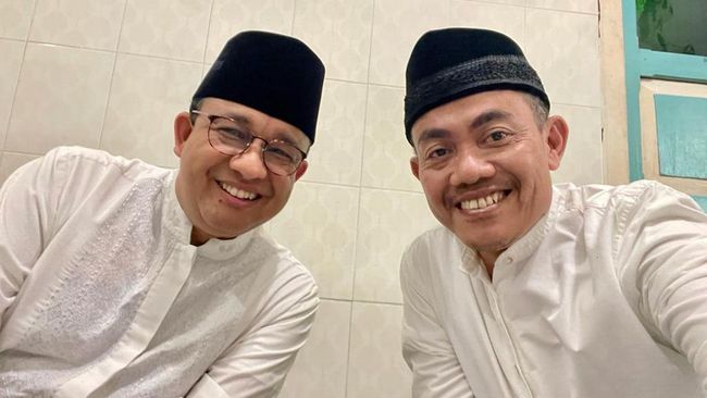 Kiai Lirboyo Sebut Anies-Cak Imin Harapan Baru Indonesia