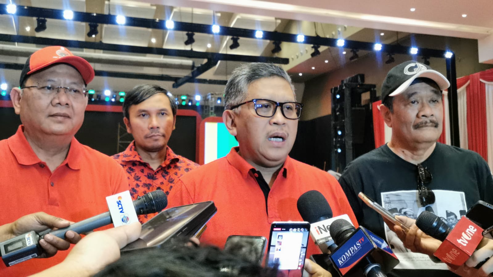 Hasto Singgung Karma Usai Kabar Mentan Jadi Tersangka Korupsi