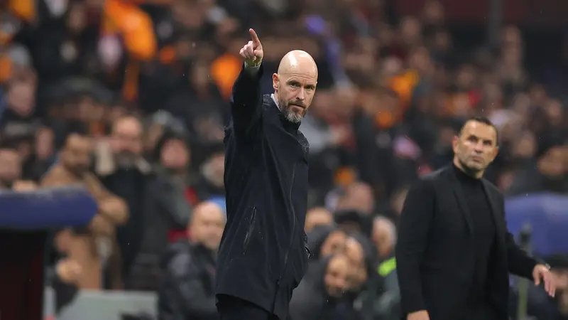 Gaya Melatih Ten Hag Sebabkan Kehilangan Separuh Dukungan Tim