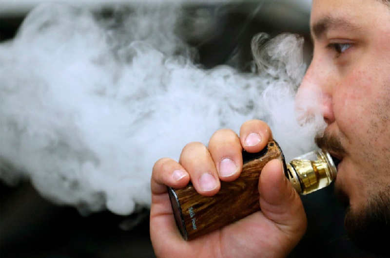 Tak Jauh Beda dengan Rokok, WHO Larang Vape di Ruang Publik