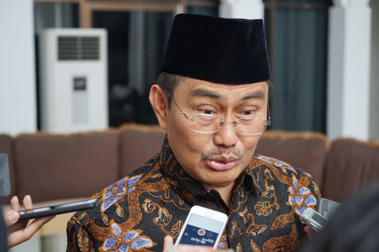 Eks Ketua MK Sarankan Pemerintah Terima Hak Angket DPR yang Digulirkan Kubu Ganjar-Anies