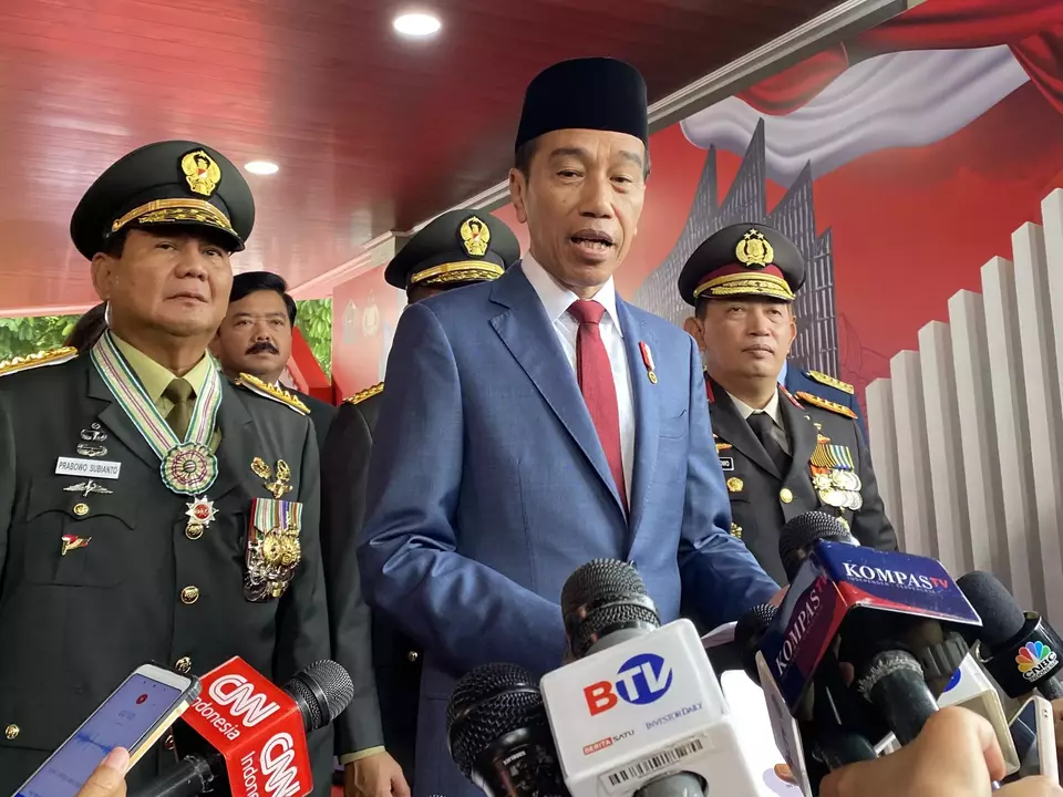 Prabowo Dapat Gelar Jenderal Kehormatan TNI, Aktivis 98: Jokowi Lukai Hati Korban Penghilangan Paksa