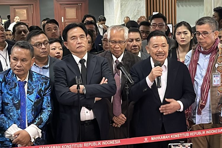Tim Hukum Prabowo Sebut Gugatan Kubu AMIN dan Ganjar ‘Cacat Prosedural’
