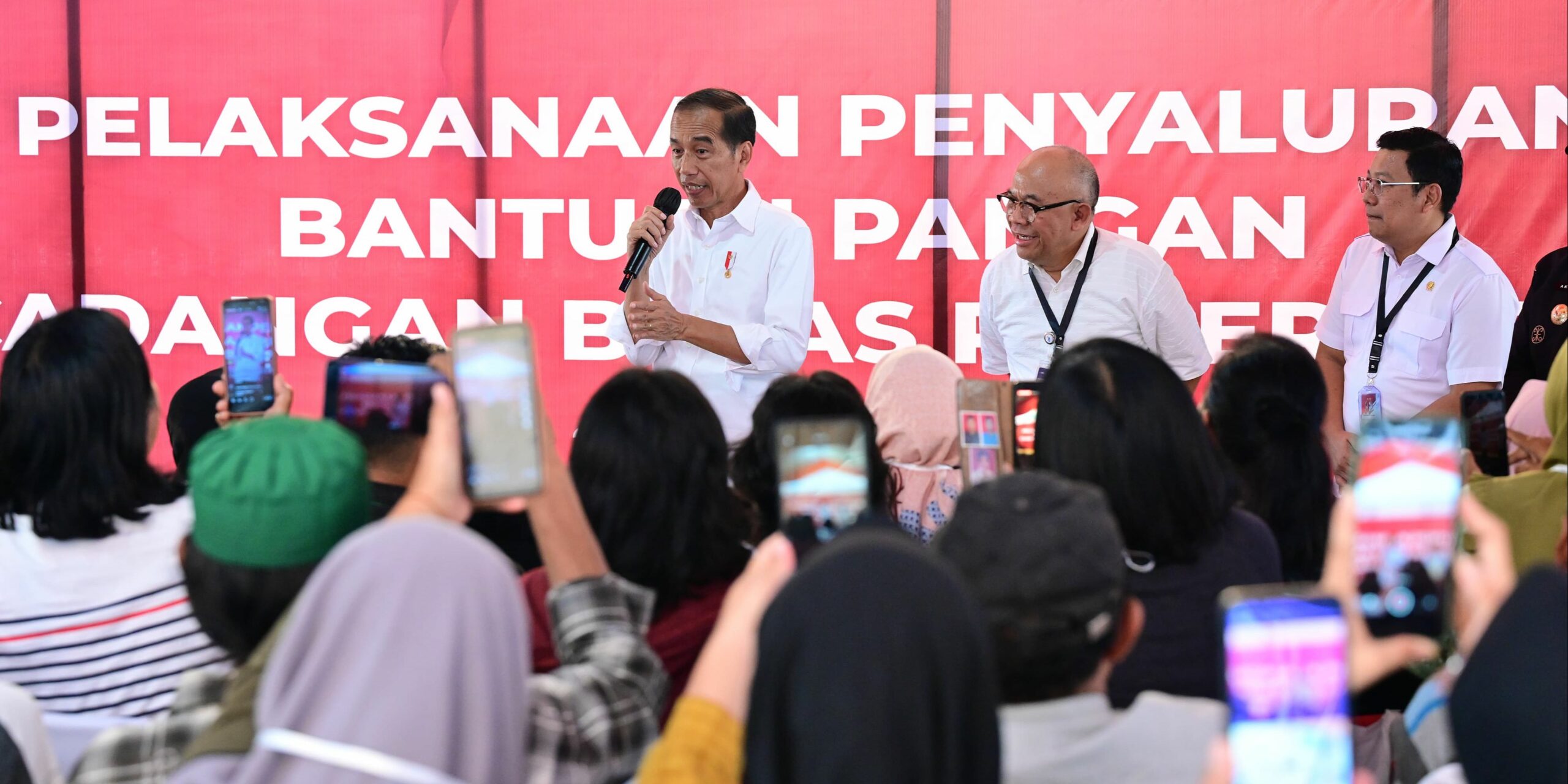 Jokowi Ingin Prabowo Lanjutkan Bagi-bagi Bansos untuk Rakyat