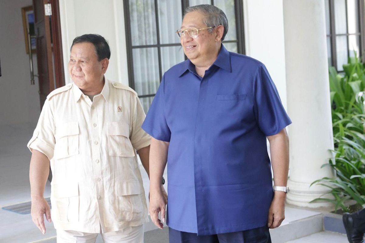 Tiru Jejak SBY, Prabowo Juga Percayakan Seskab dari Latar Belakang Militer