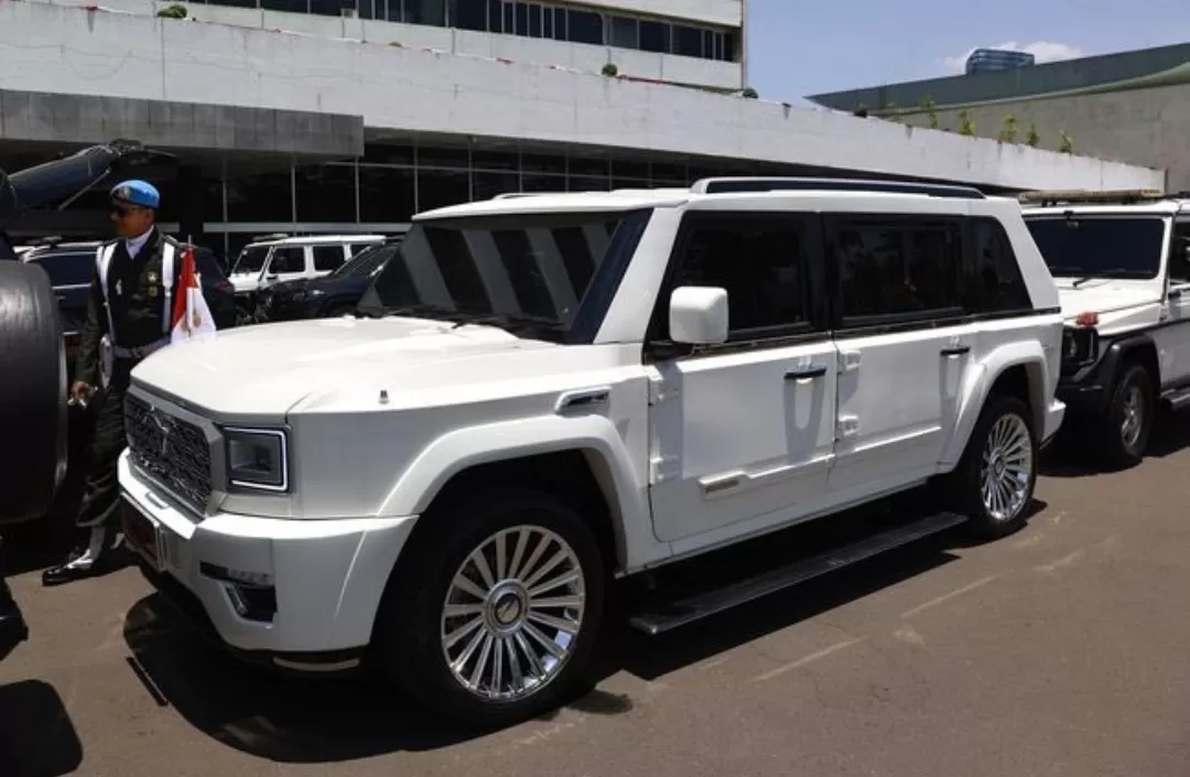Prabowo Minta Semua Menteri Pakai Mobil Dinas Maung Buatan Pindad