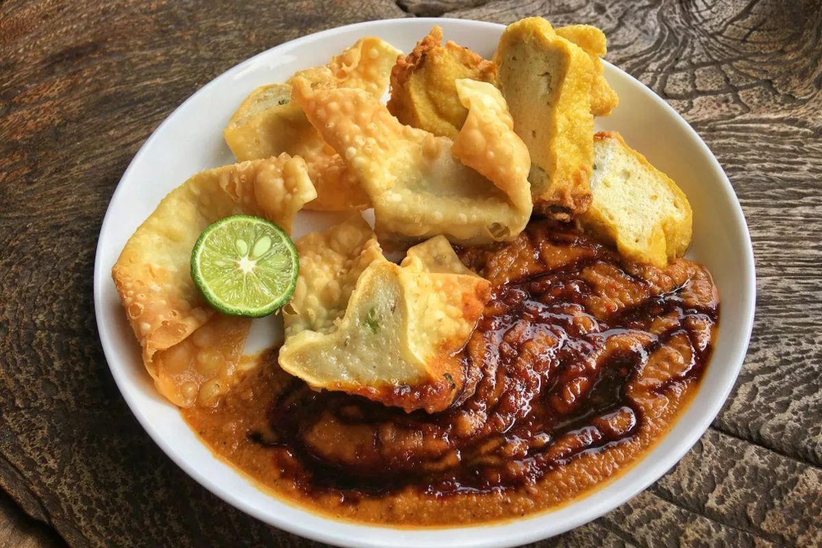 Resep Batagor Ikan Tenggiri, Lengkap dengan Kuah Kacang