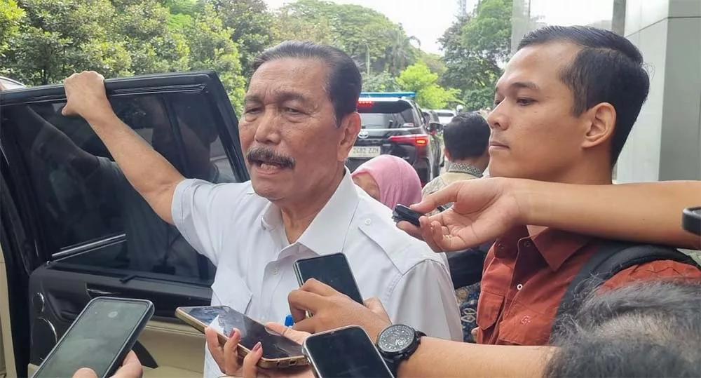 Muncul Aksi #IndonesiaGelap, Luhut: Yang Gelap Kau, Bukan Indonesia