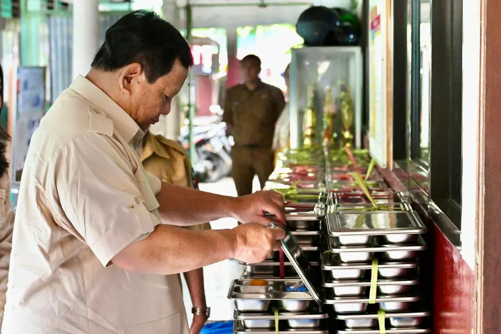 Pengamat Sarankan Prabowo Ubah Strategi Program Makan Bergizi Gratis agar Tak Boros